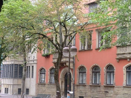 Rathaus - Blick von der Langen Straße